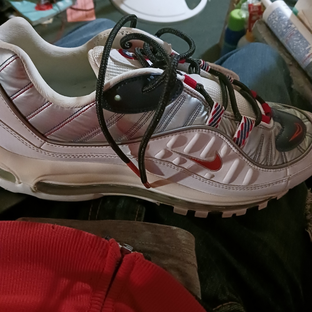 Sneakers